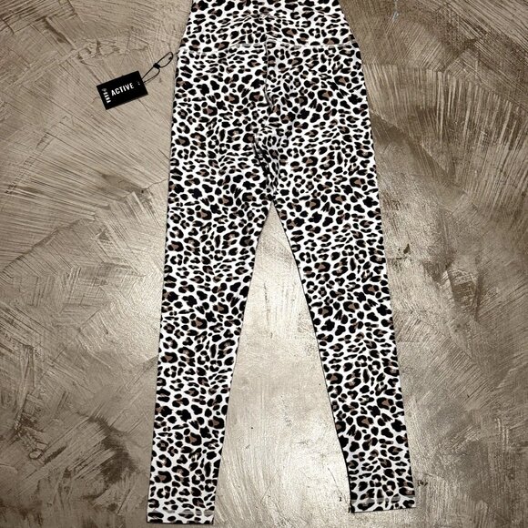 Lahana Active Womens Emari 7/8 Leggings Medium Leopard Print Athleisure New With - Picture 3 of 3
